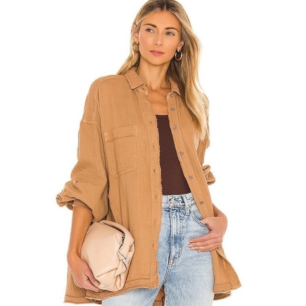 We The Free People Anaheim Oversized Lightweight Shirt Jacket in Camel Medium